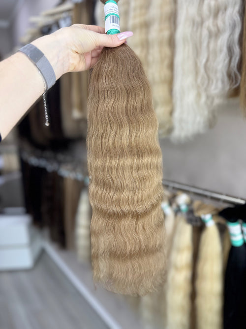 Raw Hair Extensions - Processed (wavy - Color 8 -56 cm -102 gr - 67/230)