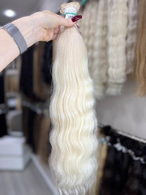Genius Weft Hair Extensions - Processed (Wavy - Color 200 -55 cm -122 gr - 4031)