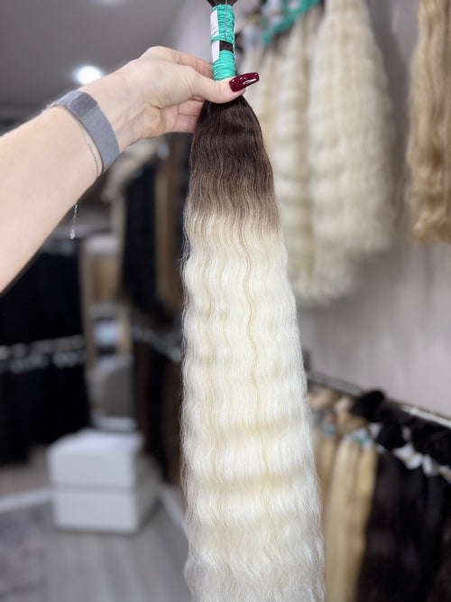 Raw Hair Extensions - Processed (Wavy - Color ombre -64 cm -96 gr - 276/233)