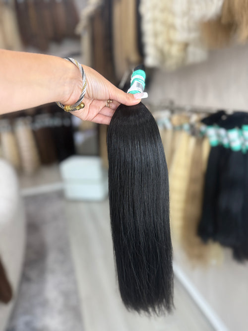 Raw Hair Extensions - Processed (straight - Color 1 -48 cm -102 gr - 230/227v)