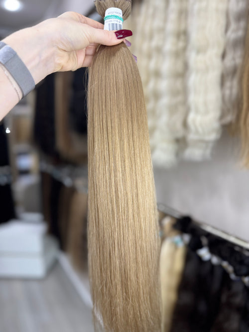 Genius Weft Hair Extensions - Processed (Straight - Color 18 -55 cm -118 gr - 4032)