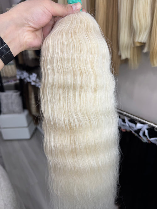 Raw Hair Extensions - Processed (wavy - Color 000 -70 cm -161 gr - 3383/211)