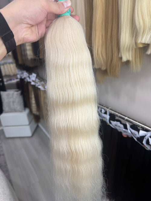 Raw Hair Extensions - Processed (Wavy - Color 200 -68 cm -168 gr - 3736/214)