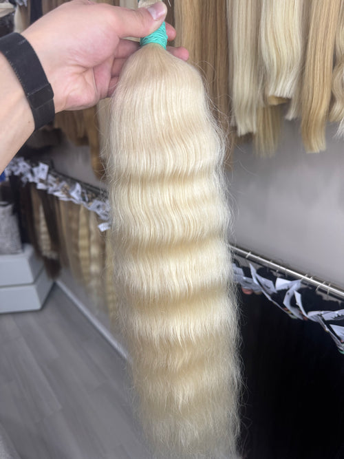 Raw Hair Extensions - Processed (wavy - Color 24 -68 cm -136 gr - 92/233)