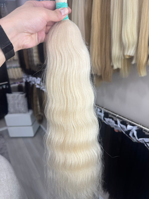 Raw Hair Extensions - Processed (Wavy - Color 201 -66 cm -178 gr - 3786/213)