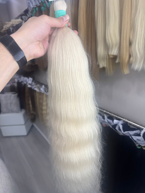 Raw Hair Extensions - Processed (Wavy - Color 200 -65 cm -185 gr - 3563/213)