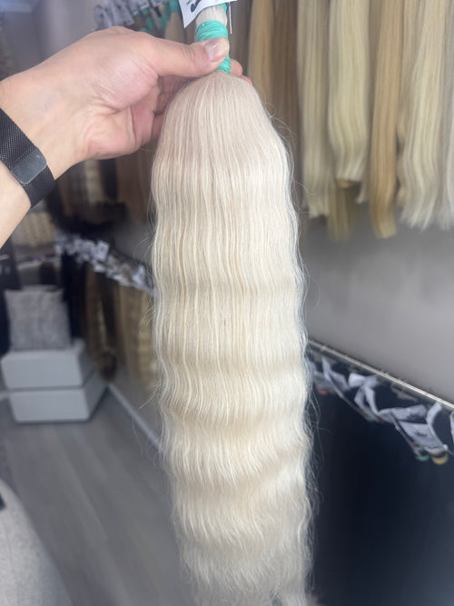 Raw Hair Extensions - Processed (Wavy - Color 201 -65 cm -124 gr - 3775/213)