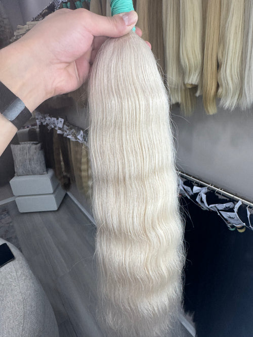 Raw Hair Extensions - Processed (Wavy - Color 201 -64 cm -174 gr - 3520/213)