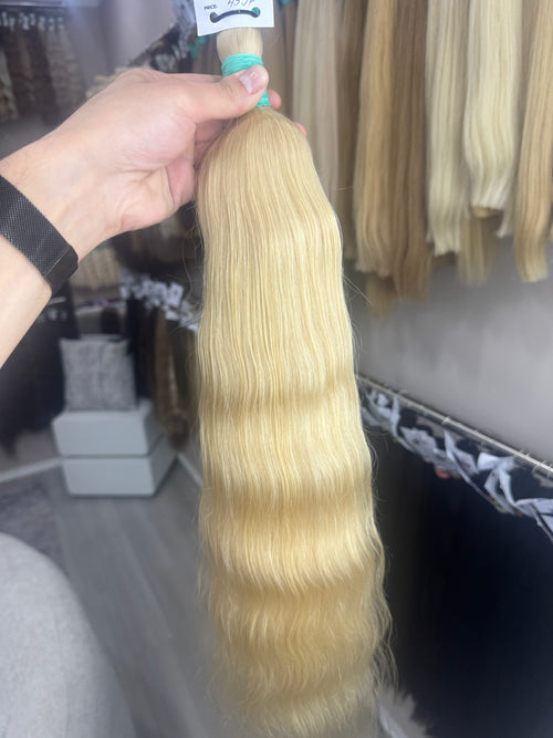 Raw Hair Extensions - Processed (Wavy - Color 25 -64 cm -165 gr - 3742/214)