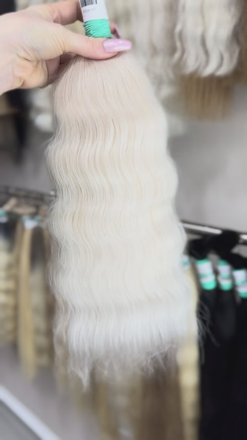 Raw Hair Extensions - Processed (Wavy - Color 200 -52 cm -116 gr - 2895/210)
