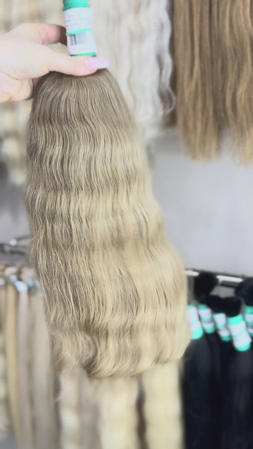 Raw Hair Extensions - Processed (Wavy - Color 10 -48 cm -161 gr)