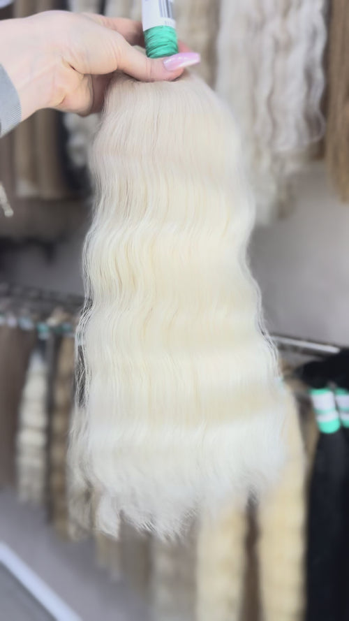 Raw Hair Extensions - Processed (Wavy - Color 200 -49 cm -126 gr - 6439/195)