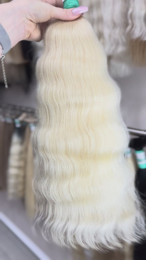 Raw Hair Extensions - Processed (Wavy - Color 000 -54 cm -155 gr)