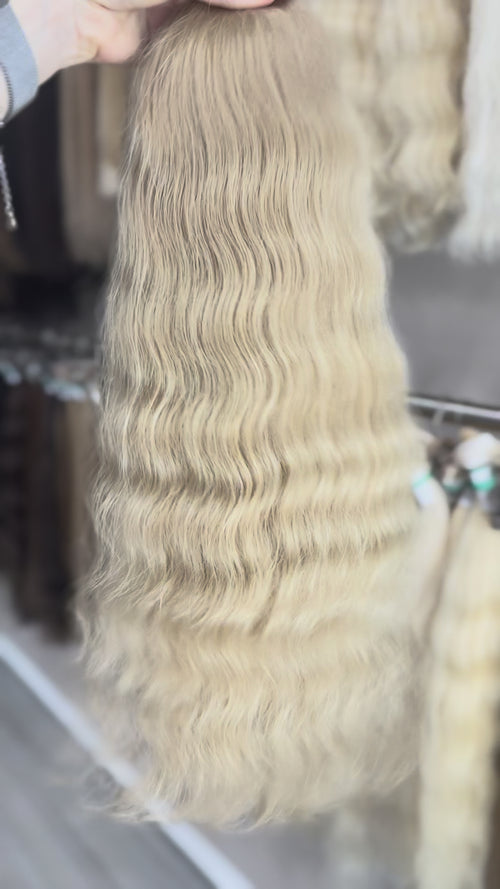 Raw Hair Extensions - Processed (wavy - Color 12 -53 cm -156 gr - 119/225)