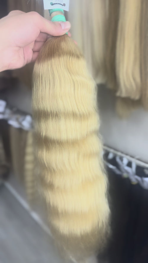 Raw Hair Extensions - Processed (Wavy - Color 20 -61 cm -124 gr)