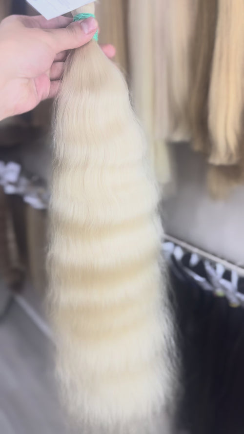 Raw Hair Extensions - Processed (wavy - Color 24 -68 cm -136 gr - 92/233)