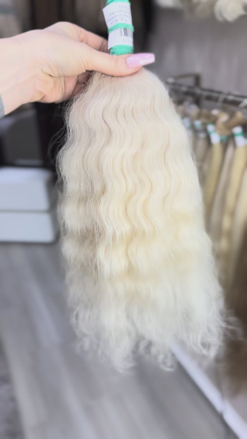 Raw Hair Extensions - Processed (Wavy - Color 201 -47 cm -98 gr - 3979/214)