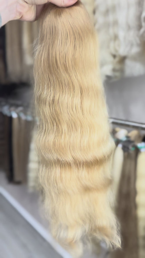 Raw Hair Extensions - Processed (wavy - Color 20 -55 cm -85 gr - 86/224)