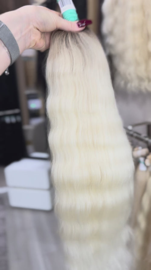Raw Hair Extensions - Processed (Wavy - Color ombre -69 cm -173 gr - 261/234)