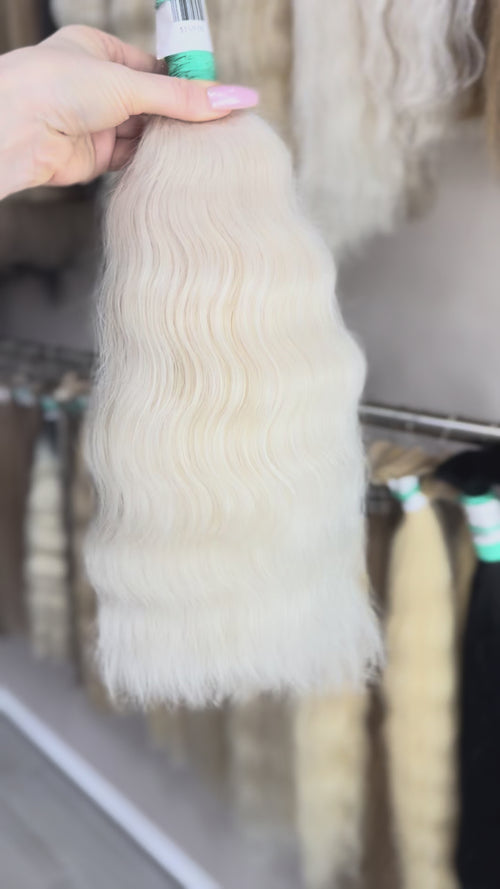 Raw Hair Extensions  - Processed (Wavy - Color 200 -47 cm -118 gr - 7179/190)