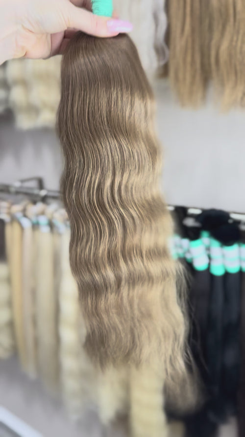 Raw Hair Extensions - Processed (wavy - Color 6 -53 cm -85 gr - 297/234)
