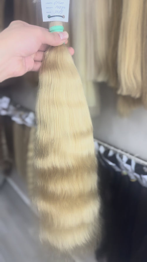Raw Hair Extensions - Processed (Wavy - Color 20 -61 cm -143 gr)