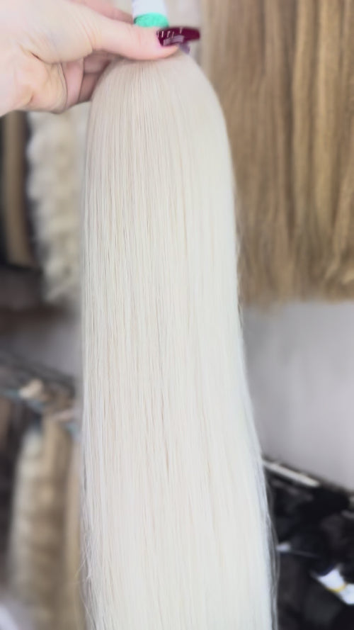 Raw Hair Extensions - Processed (straight - Color 200 -55 cm -102 gr - 20/232v)