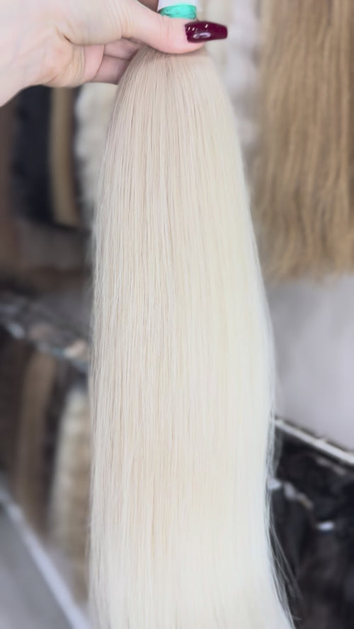Raw Hair Extensions - Processed (straight - Color 000 -54 cm -112 gr - 14/232v)