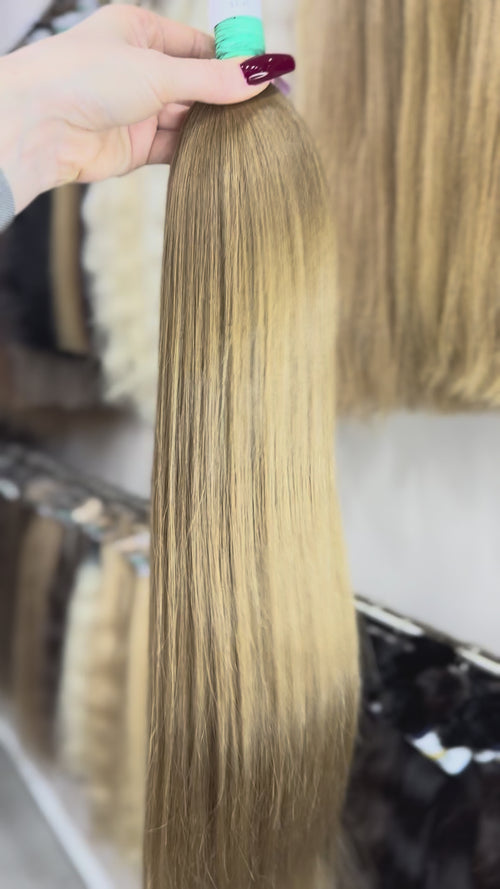 Raw Hair Extensions - Processed (Straight - Color 8 -60 cm -167 gr - 7724/226v)