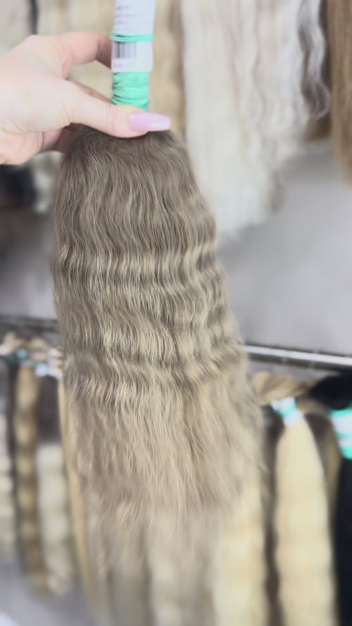 Raw Hair Extensions - Processed (Wavy - Color 10 -43 cm -107 gr)
