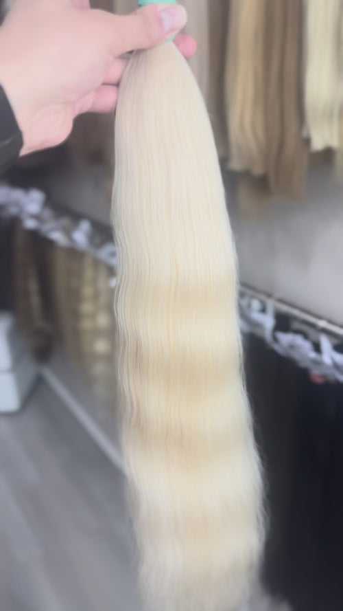 Raw Hair Extensions - Processed (Wavy - Color 000 -67 cm -146 gr - 3822/215t)