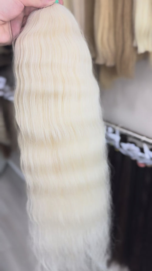 Raw Hair Extensions - Processed (wavy - Color 000 -70 cm -161 gr - 3383/211)