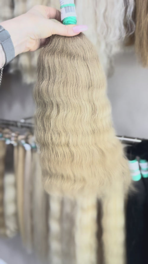 Raw Hair Extensions - Processed (Wavy - Color 24 -46 cm -138 gr)