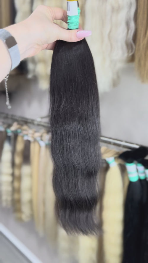 Raw Hair Extensions - Processed (wavy - Color 1b -53 cm -101 gr - 288/235)