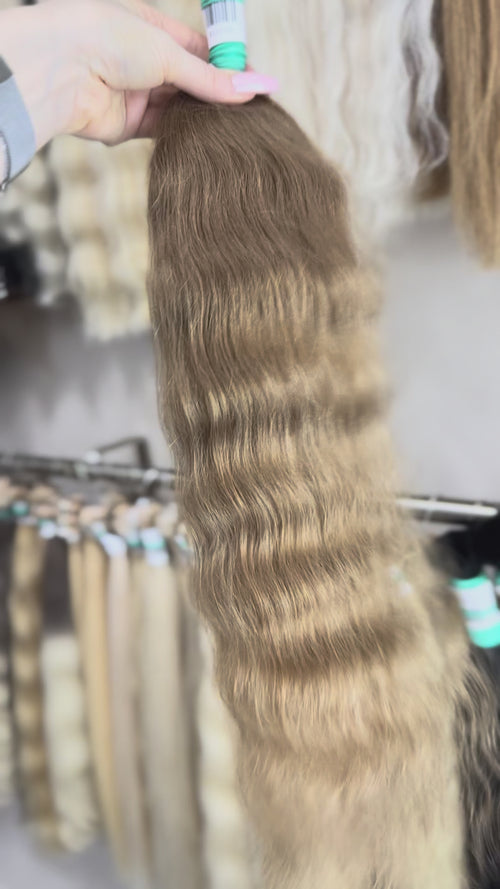 Raw Hair Extensions - Processed (wavy - Color 8 -55 cm -83 gr - 125/225)