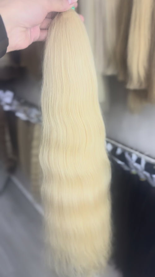 Raw Hair Extensions - Processed (Wavy - Color 25 -70 cm -168 gr)