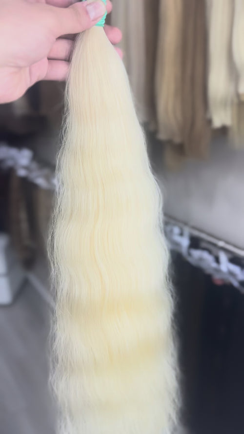 Raw Hair Extensions - Processed (Wavy - Color 613 -63 cm -107 gr - 3790/213)